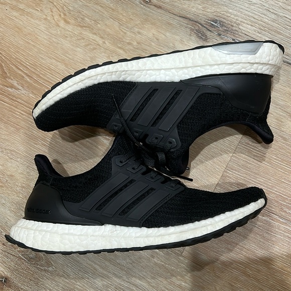 ADIDAS | Ultra Boost - Picture 2 of 9